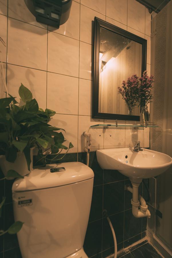 The Like Hostel & Cafe Ho Chi Minh City Exterior photo