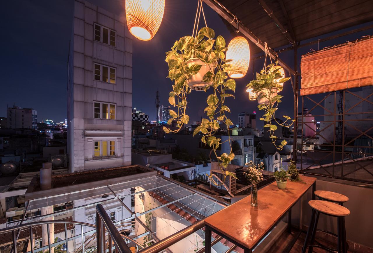 The Like Hostel & Cafe Ho Chi Minh City Exterior photo