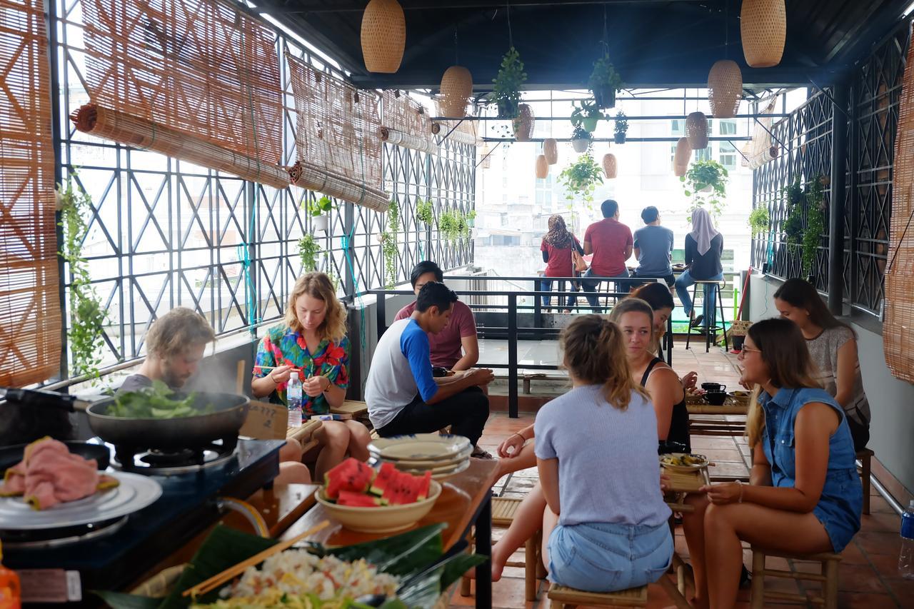 The Like Hostel & Cafe Ho Chi Minh City Exterior photo